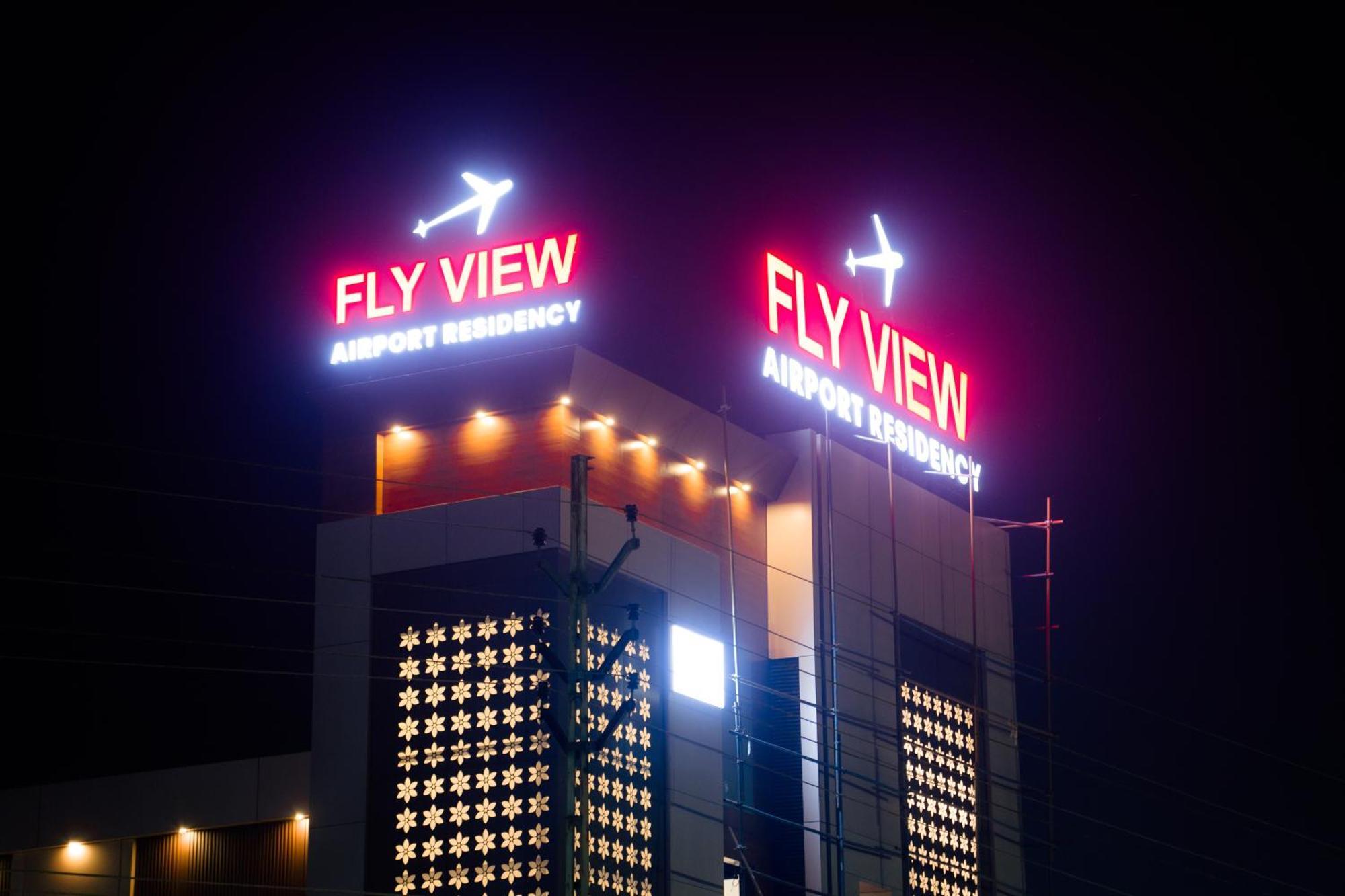 Fly View Airport Residency 호텔 니둠바서리 외부 사진